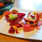 ラウンジ もみじ - 