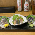 ごっつり - 銀鯖３種盛り合わせ１４９０円。味噌じめ、漬け、酢の三種のしめ鯖が楽しめます。とーっても魅力的な一皿です（╹◡╹）