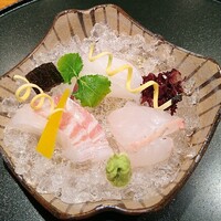 和やまむら - お造り、たい、いか、ひらめ