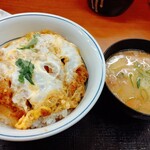Katsuya - カツ丼　梅　豚汁　全景