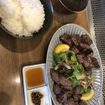 鉄板肉食堂 日々 - 