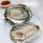 ゆたか食堂 - 米崎と有明の牡蠣食べ比べ
