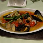 Kixtsuchin nakayama - 真鯛と季節野菜のアクアパッツァ