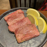 Honkaku Taishuu Yakiniku Iidaya - 