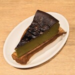 Kafe Ando Ba Puronto - 抹茶チーズバスクケーキ