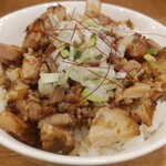 すずめ食堂 - 豚めしが美味しい