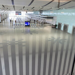 CAFE SKY LIBRARY - 国際線は本当に誰もいない