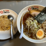 大島ラーメン - 半ちゃんラーメン¥1100