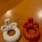 鮮魚と鰻 清流満月 野毛 - 箸置き