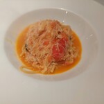 アルバロンガ - フルーツトマトとずわい蟹のパスタ