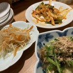 Shimiru - きんぴら大根、菜の花、お通し。食べかけで量減ってます。