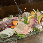 かもめ食堂 - 刺し身の盛合せ