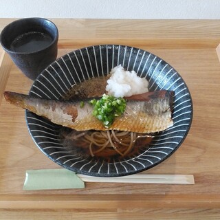 そばと絵本cafe ぶらっと_1