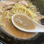 ラーメン長山 - 鶏と豚骨の濃厚スープ