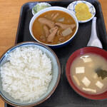 永井食堂 - もつ煮定食・小(560円)