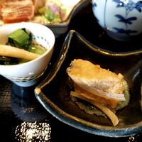 神戸座屋 - 鰹の南蛮漬け・青菜の煮浸し