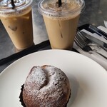 トシ・ヨロイヅカ 東京 - 