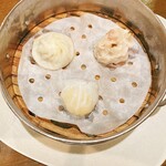 Shanhai Modan - 小籠包、海老餃子、焼売
