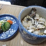 美加登家 - 食事　鮎飯と香の物