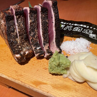 寅八商店 心斎橋店 - カツオ塩タタキ