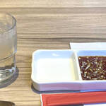 国産牛焼肉くいどん - 水と焼肉のタレ