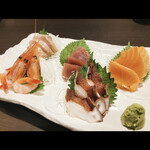 Zenseki Koshitsu Izakaya Abare Sengyo - 〜旬魚五種 盛り合わせ〜  1,680円