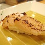 おたる政寿司 - ホタテの炙り