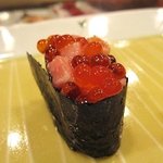 おたる政寿司 - 大トロいくら