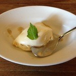 バーカロ・カヴァタッピ - 本日のデザートはパンナコッタ