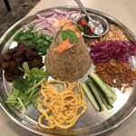 椎數莊 - ●「カオクルックカピ」（1500円）