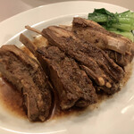 椎數莊 - ●「ラムスペアリブの豆豉蒸し」（1450円）
                                