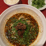 虎穴 - 麻辣麺1000円パクチー100円ジャスミンライス小50円