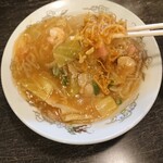 チャンポン龍 - 麺のリフトアップ