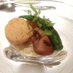 帆立のフリット
          平貝かと思うくらい大きく厚い