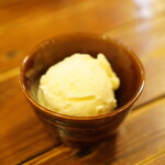 Vanilla Icecream