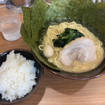 Yokohama Ie Kei Ramen Ittouya - 