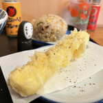 ふる里うどん  - めっちゃチーズ天 180円
      チーズ好きな人にとてもオススメ◎