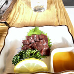 ろばたやき山ろく - レバ刺し