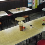 興津屋 - シブいテーブル