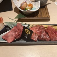 牛刺しと焼肉 仔虎 クリスロード店 - 