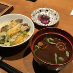 神楽坂 囲炉裏 肉よろず - 土鍋ご飯