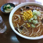 柿崎もち屋 - 熱々のあんかけもやしラーメンは800円