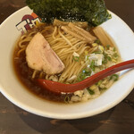 ゆいま～る 人: - 醤油らぁ麺¥750+大盛り¥100