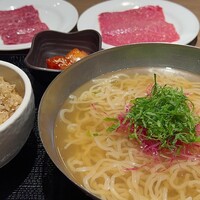 焼肉あきら 本郷本店 - 