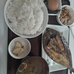 四日市ヒモノ食堂 - 朝定食のコスパ最高