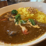 ロッキーガーデン - 野菜がゴロンゴロンして
      酸味と辛さでめっちゃオススメ♪