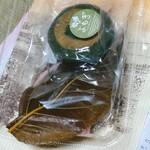 Chikuryuuan Okano - 桜餅と草餅　開封前