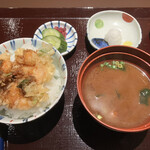 天ぷら ひさご - かき揚げ天丼とお味噌汁