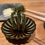 鮨 みつよし - 自家製酢橘ぽん酢でいただく海ぶどう