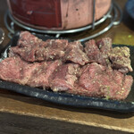 横浜大衆焼肉 もつ肉商店 - 上タン塩　牛ハラミ